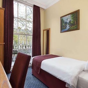 Kamer met een King Size Bed